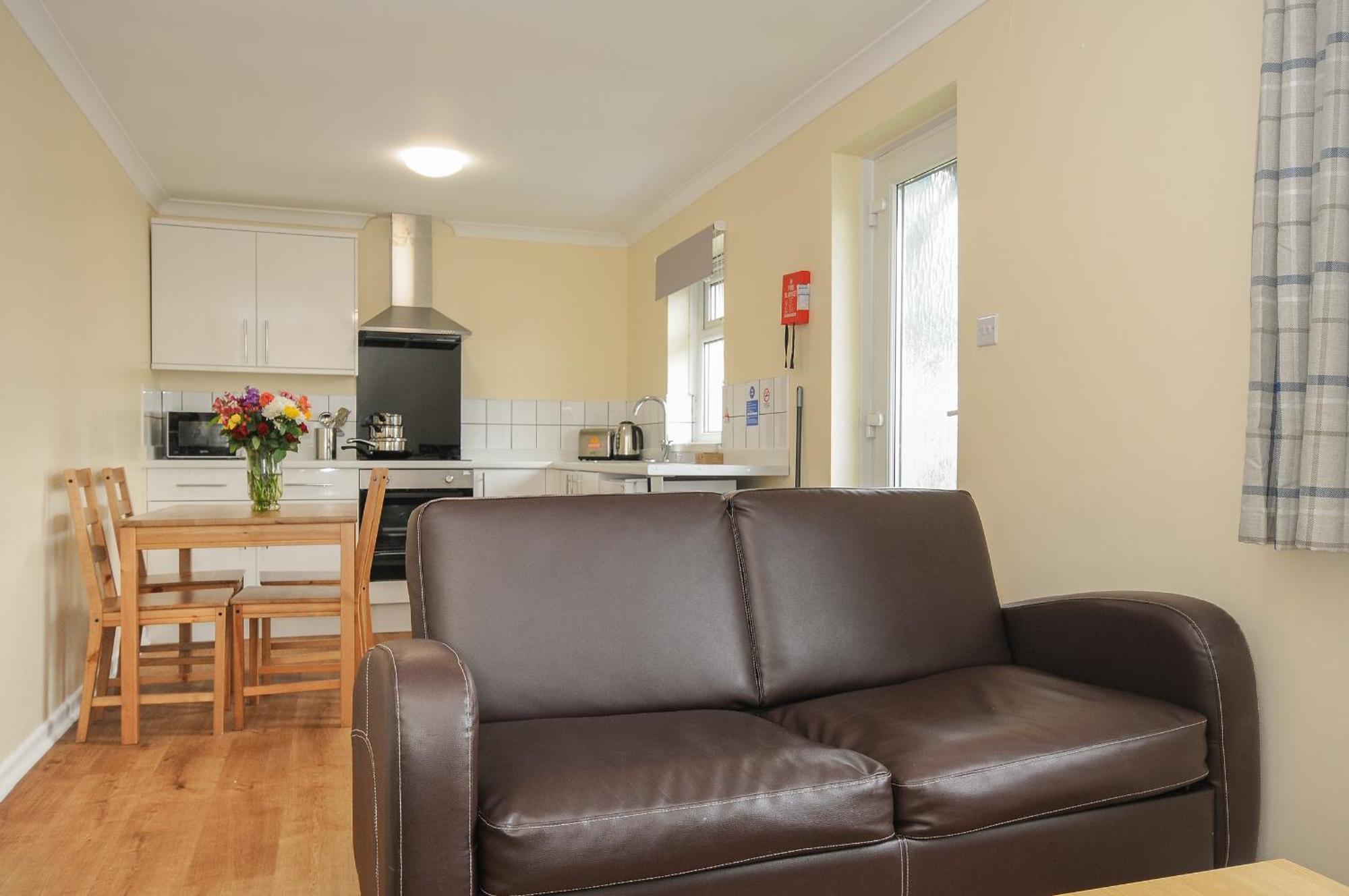 Tb Chalet T2 At Landscove Holiday Park Brixham Bagian luar foto